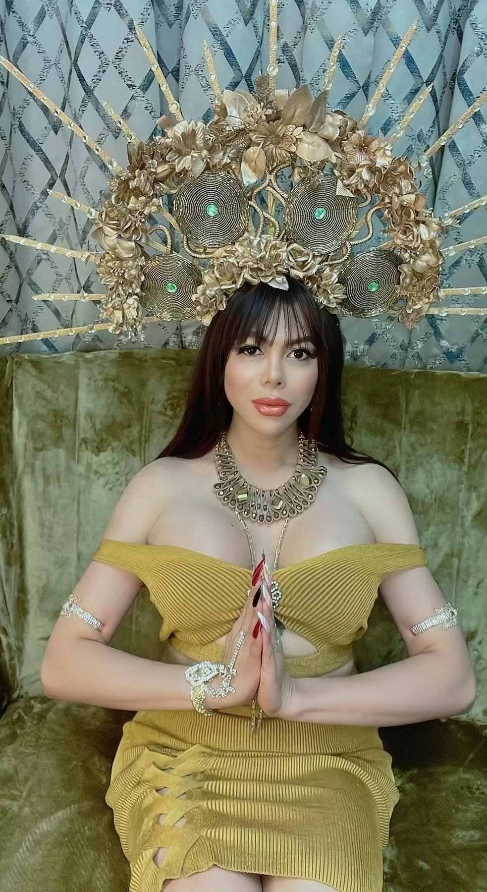 Dominatrix OLIVIA PEREZ - Image 3